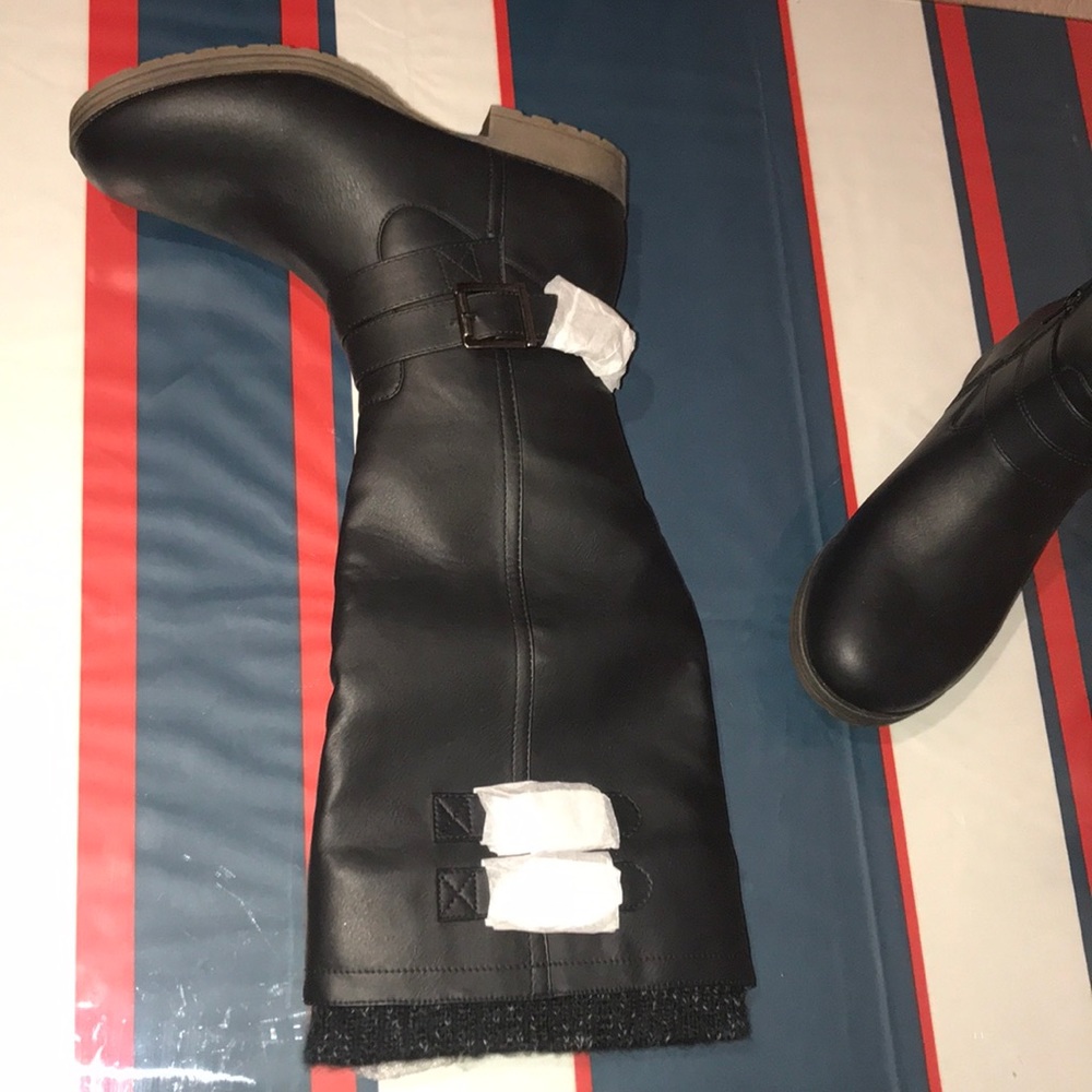 Black boots